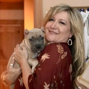 Meet your Posher, Angela